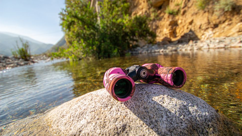 Barska 8x30 Crossover Porro BaK-4 Prism Waterproof Binoculars, Mossy Oak Winter in Pink
