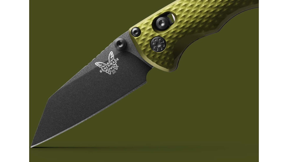 Benchmade Full Immunity Folding Knife, Axis, Stud, 2.5in, CPM-M4, Wharncliffe Blade, Woodland Green Aluminum Handle, 290BK-2