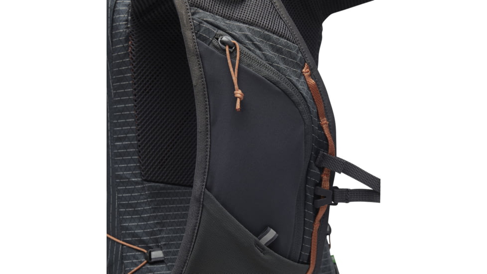 Black Diamond 15L Pursuit Backpack, Carbon/Moab Brown, Small, BD6800269491SML1