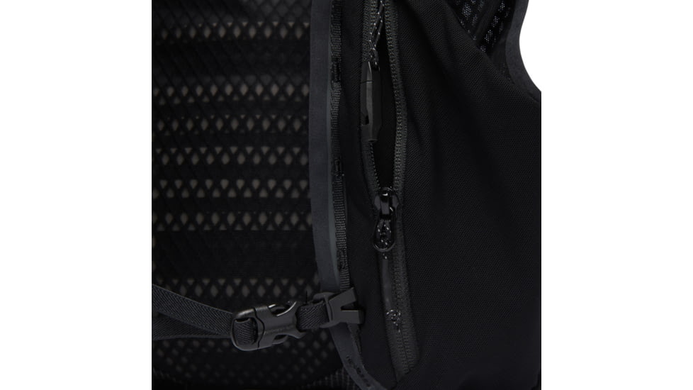 Black Diamond 8L Distance Backpack, Black, Small, BD6800320002SML1