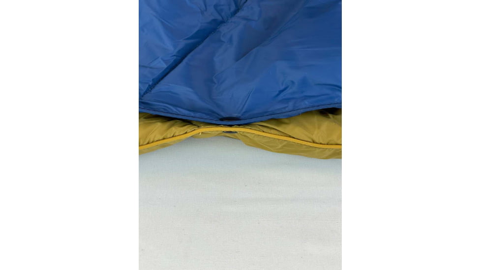 Born Outdoor Baja Quilt, Dijon, Large, BO-QS-DJ-30