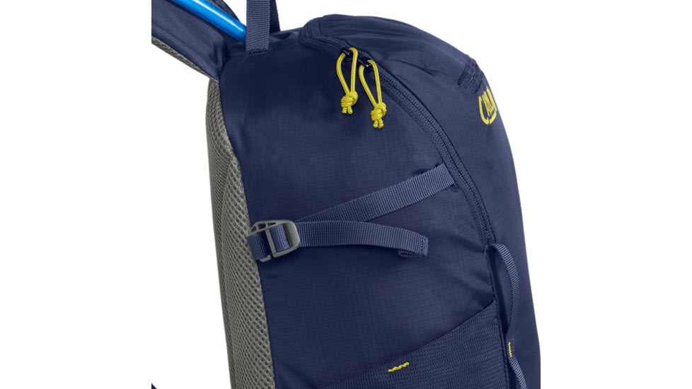 CamelBak Cloud Walker 18 Hydration Pack, Navy, 2.5 Liter, 2531405000