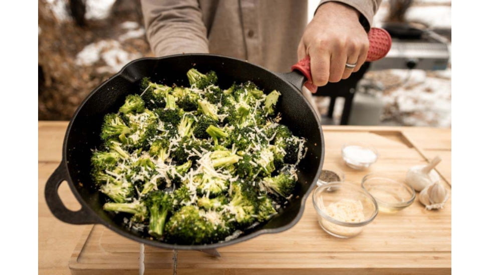 Camp Chef 12in Seasoned Cast Iron Skillet, 12in Diameter, Black, SK12