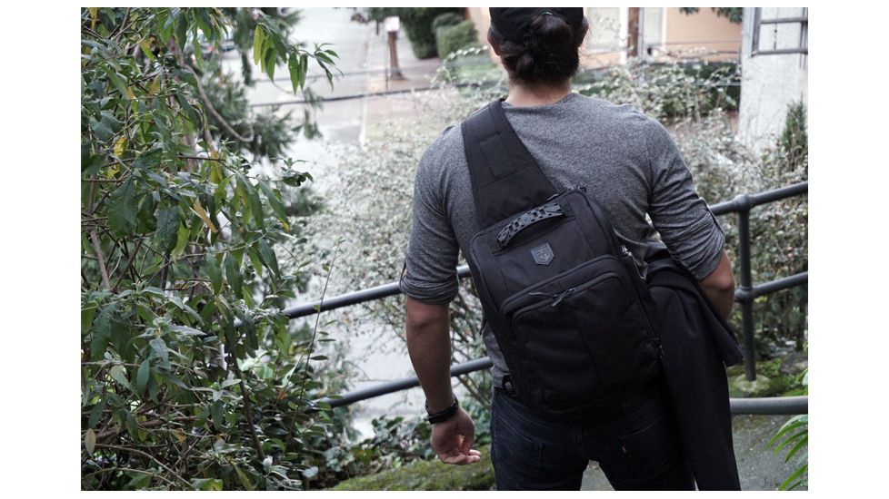 Cannae Optio Sling Pack, Black, Medium CPG-BP-OSB-M-B