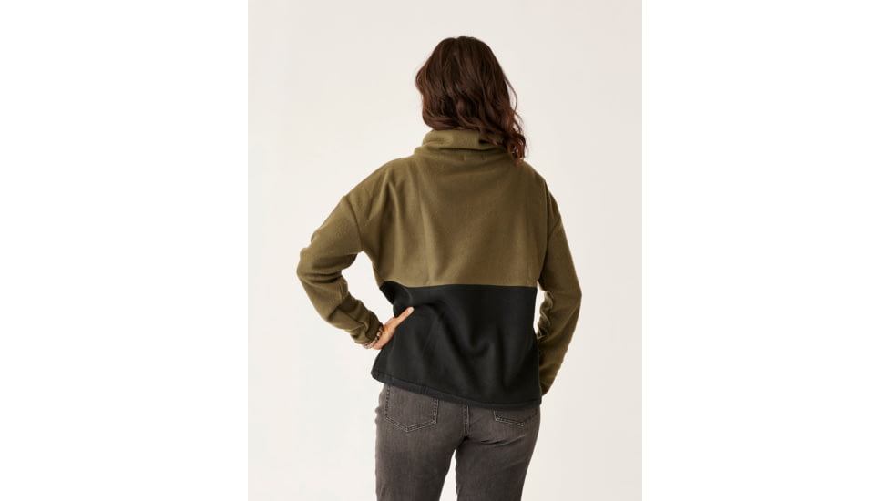 Carve Designs Rowayton Colorblock Cowl - Womens, Fir/Black, Large, FLRC20-392-LG