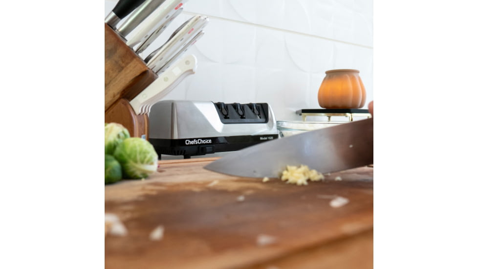 Chef's Choice Angleselect Diamond Hone 1520 Knife Sharpener, 12 x 6.25 x 6, Brushed Metal, 0115207