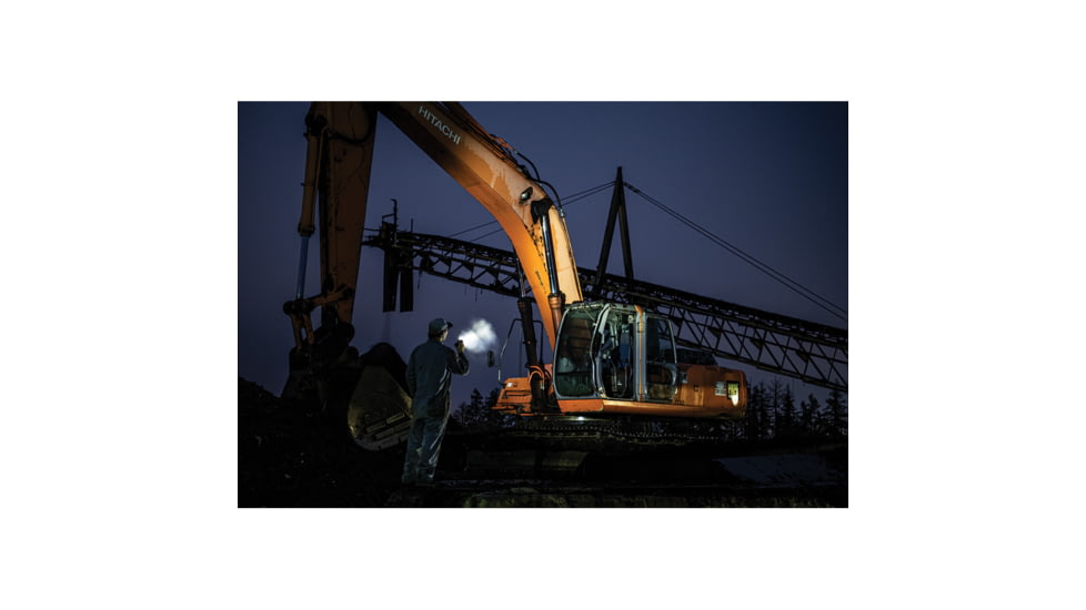 Coast XP11R Flashlight