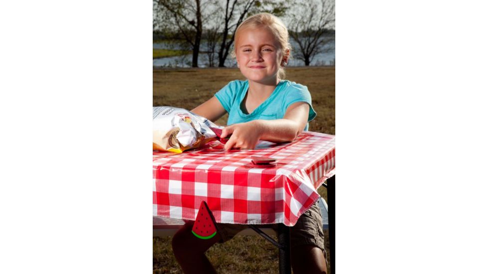 Coleman Watermelon Shaped Tablecloth Weights, Set of 4, Spring Clip, Red / Green 2000015177