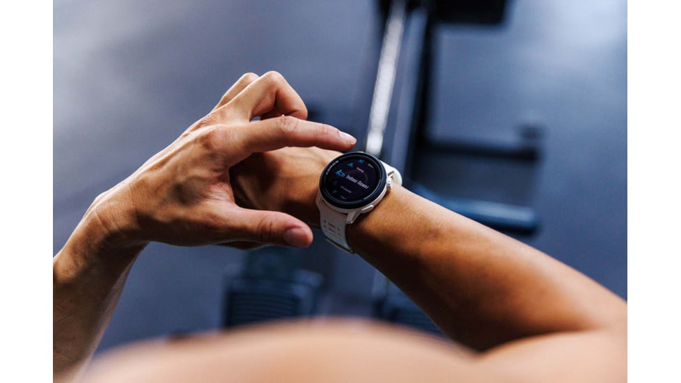 COROS Pace 3 GPS w/ Silicone Band Sport Watch, White, WPACE3-WHT