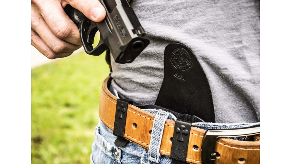 USED CrossBreed Holsters Reckoning Holster, Glock 19, Right Hand, Black, RECK-R-1220-CB-BL, EDEMO1, Used, Condition Fair, Scratches