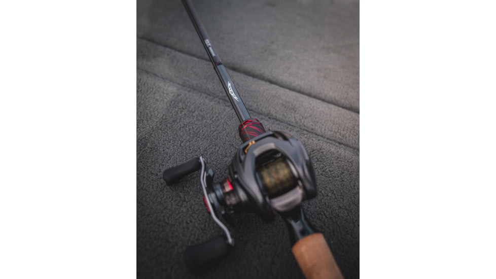 Daiwa Steez AGS Bass Spinning Rod, 6ft 9in, Medium, Fast, 1 Pieces, STAGS761MMLFS