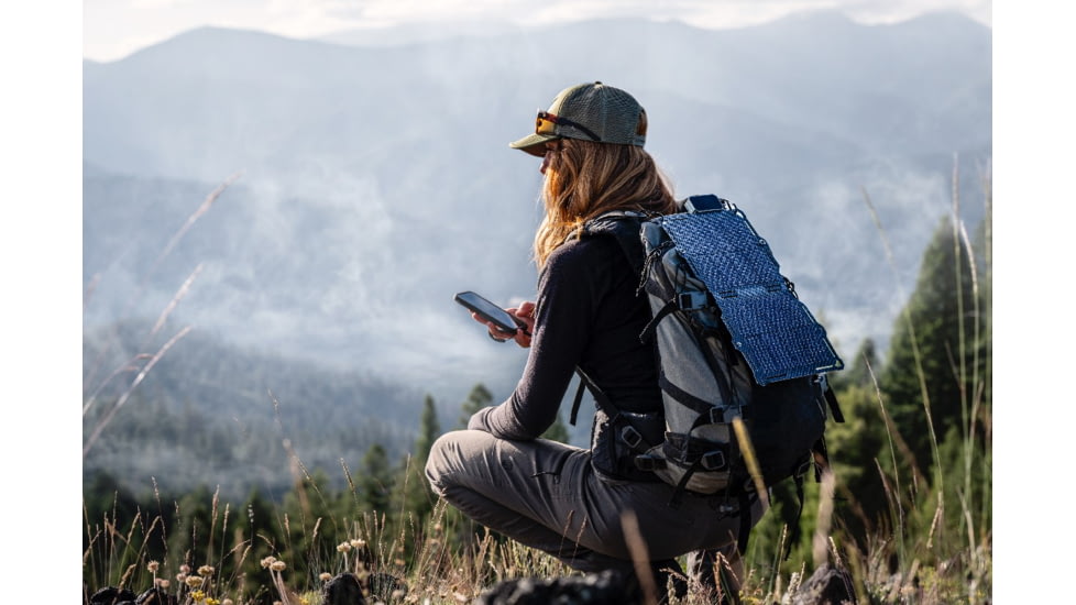 Dark Energy 8W Spectre Solar Panel, Black, SSPF08GYGY