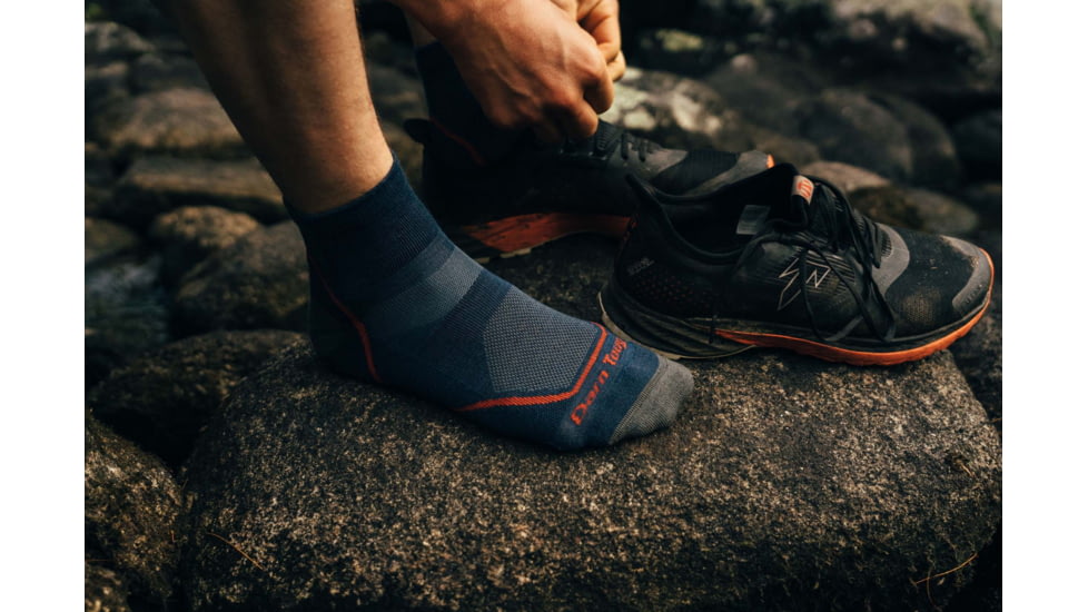 Darn Tough Light Hiker Quarter Lightweight Hiking Sock - Mens, Denim, Extra Large, 1991-DENIM-XL-DARN