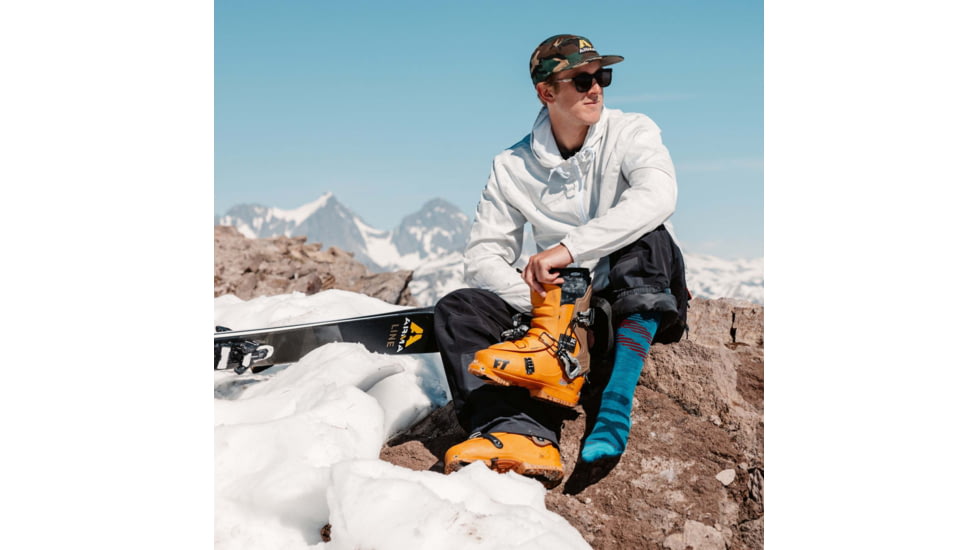 Darn Tough Pennant RFL OTC Ultra-Lightweight Socks - Mens, Cascade, Large, 8002-CASCADE-L-DARN