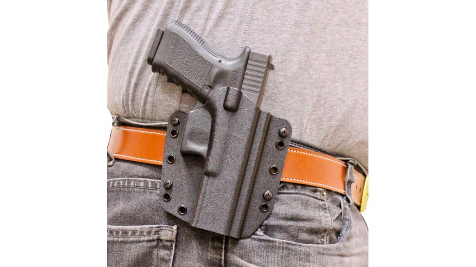 DeSantis Raptor Holster in Use