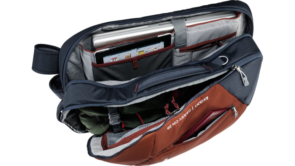 Deuter AViANT Carry On 28 Pack, Redwood/Ink, 351012253350