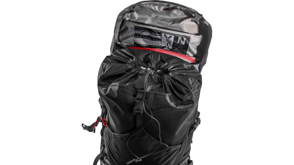 Deuter Futura 28 SL Daypack, Black, 340061870000