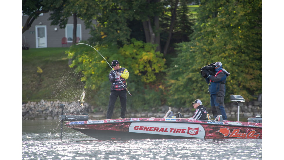 Duckett Fishing Duckett Fishing Micro Magic Pro Cast Rod, 1 Piece, X-Fast, Extra Heavy 11 Guides + Tip, 710, DFMP710XH-C