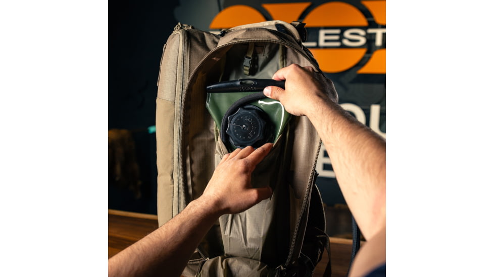 Eberlestock Batwing V2 Pouch, Dry Earth, 11.5L, A6SBME-V2