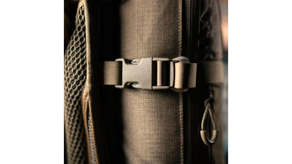 Eberlestock Batwing V2 Pouch, Dry Earth, 11.5L, A6SBME-V2