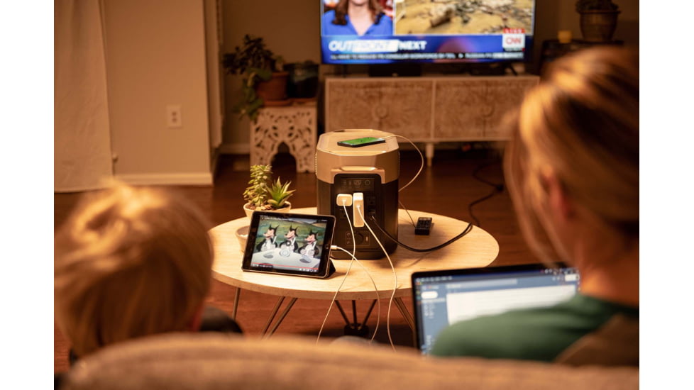 EcoFlow DELTA Max 2000 Bundle w/One 400W Solar Panel, Black, DELTAMax2000-400W-US