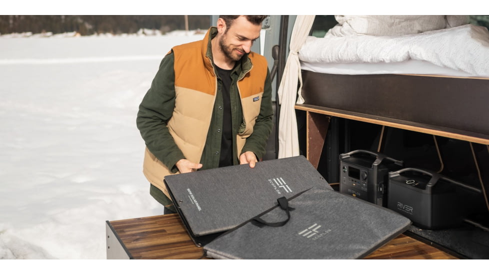 EcoFlow RIVER Portable Power Station, Cyber Black, 50024122