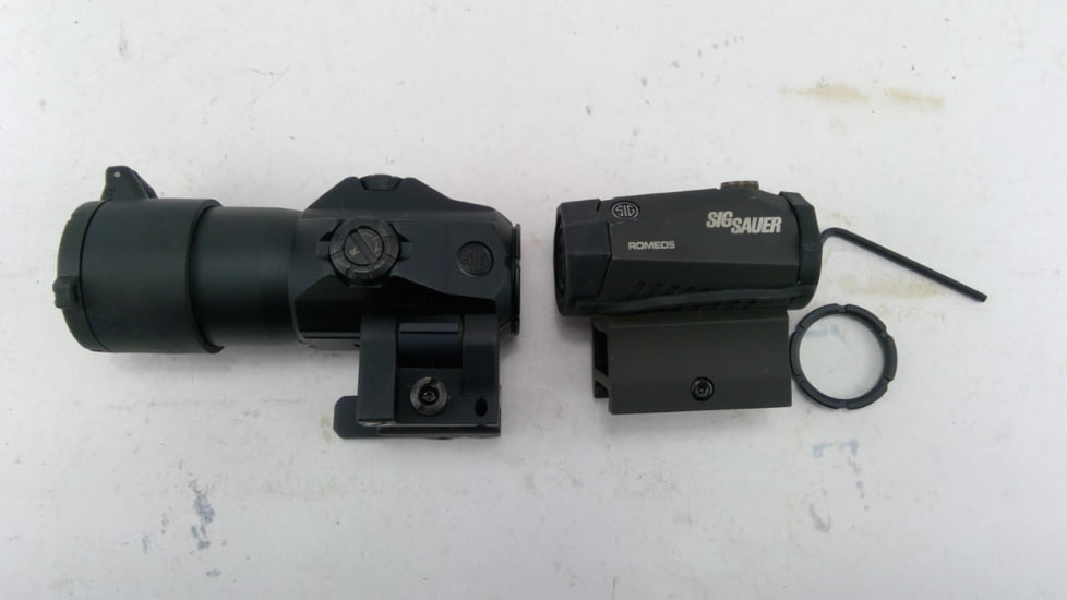 EDEMO SIG SAUER Romeo 5 Red Dot Sight, 2 MOA Dot, M1913, Black, Juliet3 3x Magnifier, Black, Medium, SORJ53101, EDEMO1
