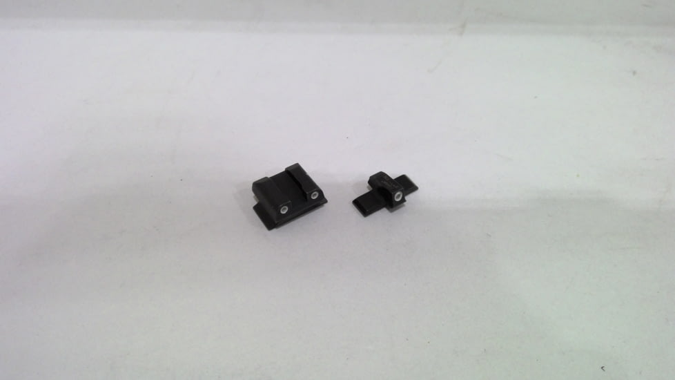 EDEMO EDEMO Trijicon Bright &amp; Tough Beretta PX4 Compact 3 Dot Green Front and Rear Night Sight Set 600765, EDEMO1, EDEMO1