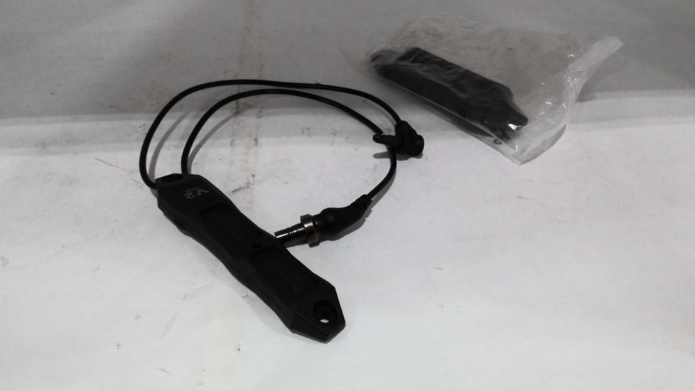 EDEMO Unity Tactical Tactical Augmented Pressure Switch SYNC, Surefire / Laser, 9in, Variant 2, Black, TAPC-SI9B, EDEMO1