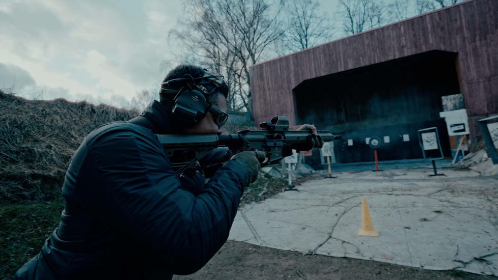 Falke 1x LE Gen 2 Red Dot Sight, 65 MOA Circle/2 MOA Dot, CR2, Black, Fal30-0019