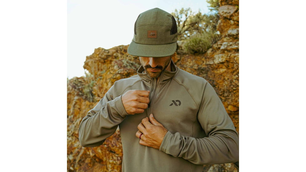 First Lite Approach Quarter Zip - Mens