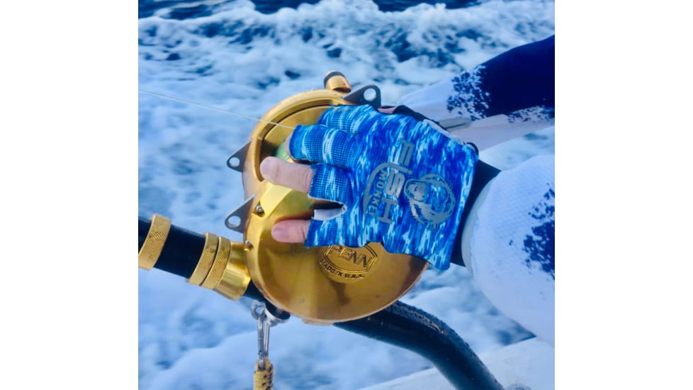 Fish Monkey The Crusher Half Finger Jigging Gloves, Blue Water Camo, M, FM15-BLWTRCAM-M