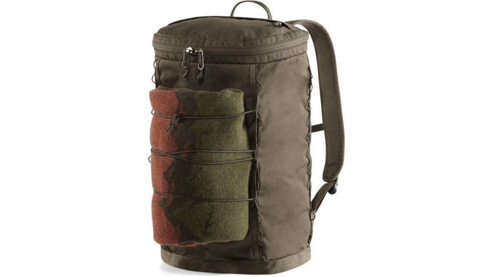 Fjallraven Singi 20, Dark Olive, F23319-633-One Size