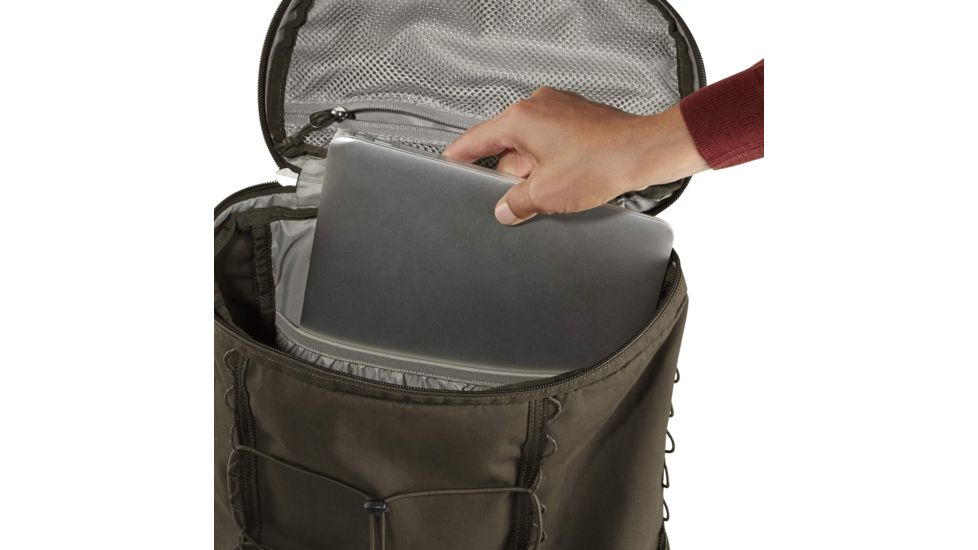 Fjallraven Singi 20, Dark Olive, F23319-633-One Size