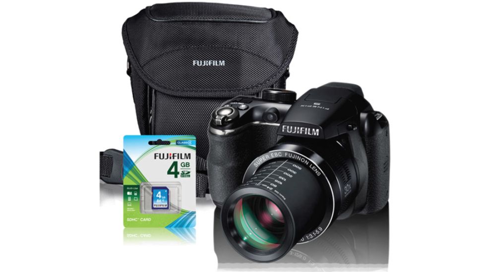 Fuji FinePix S4500 SuperZoom 30x Digital Camera with Case, Batteries, 4GB Card