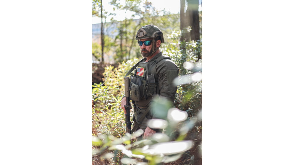 G-Code Assaulters Plate Carrier, Black, Large- SAPI, ESAPI and 10.125in x 13.25in cuts, up, SYNC-APC-1-BK-8RCB-LG