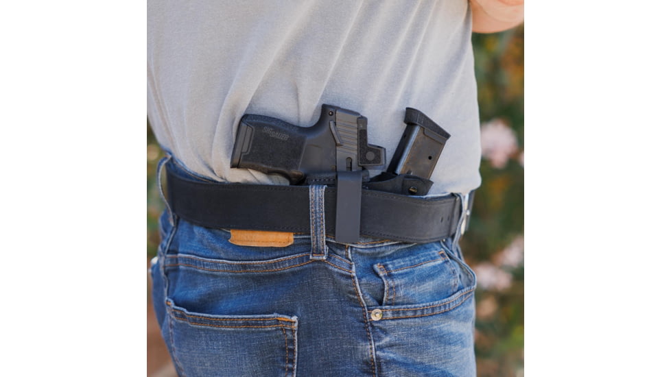 Galco Walkabout 3.0 Strongside/Crossdraw Iwb Holster, Glock 48 No Rail, Glock 48 Mos No Red Dot, Glock 48 Mos W/Red Dot, Glock 48 W/Wo Red Dot No Rail, Ambidextrous Hand, Black, WK3-834RB