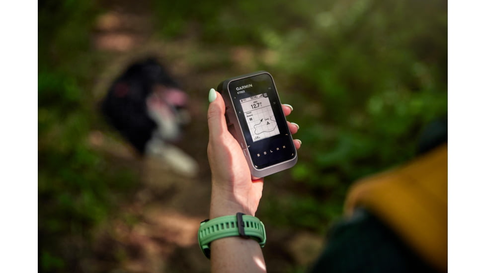 Garmin 0100278200 ETrex Solar GPS/Smart Features, 28MB Memory Black 2.20 Transf