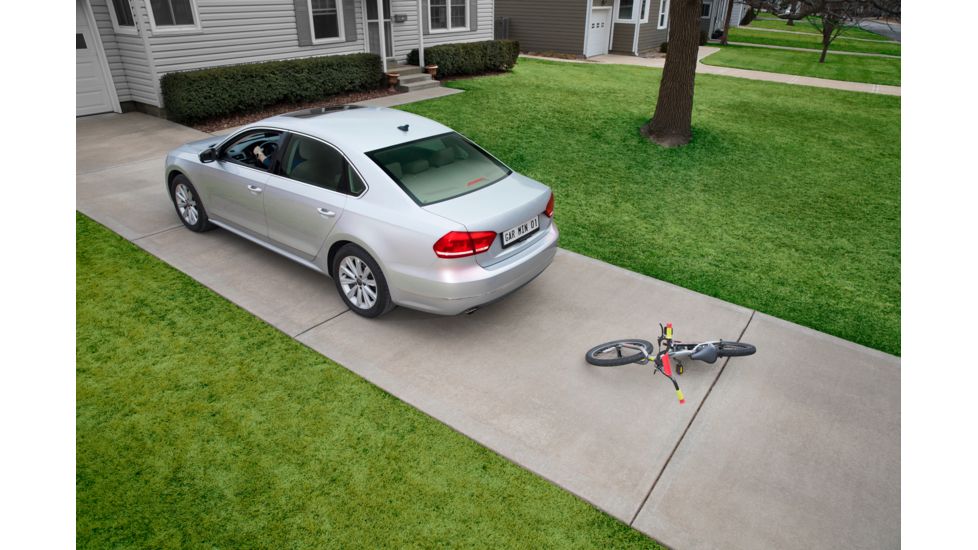 Garmin BC 40 Wireless Backup Camera w/ License Plate Mount, Black, 010-01866-00