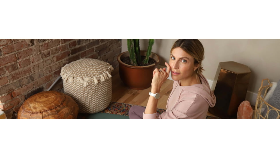 Garmin Lily Smartwatch - Womens, Metal Hazel / White Silicone, 010-02384-00