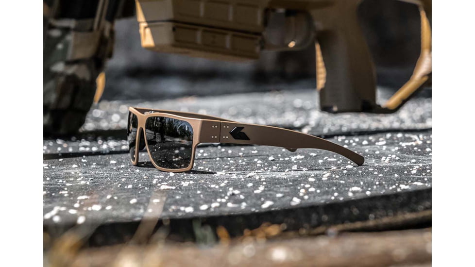 Gatorz Delta Sunglasses, Cerakote Desert Frame, Tan Smoke Polarized Lens, Matte Black Plug, GDELCTN01P