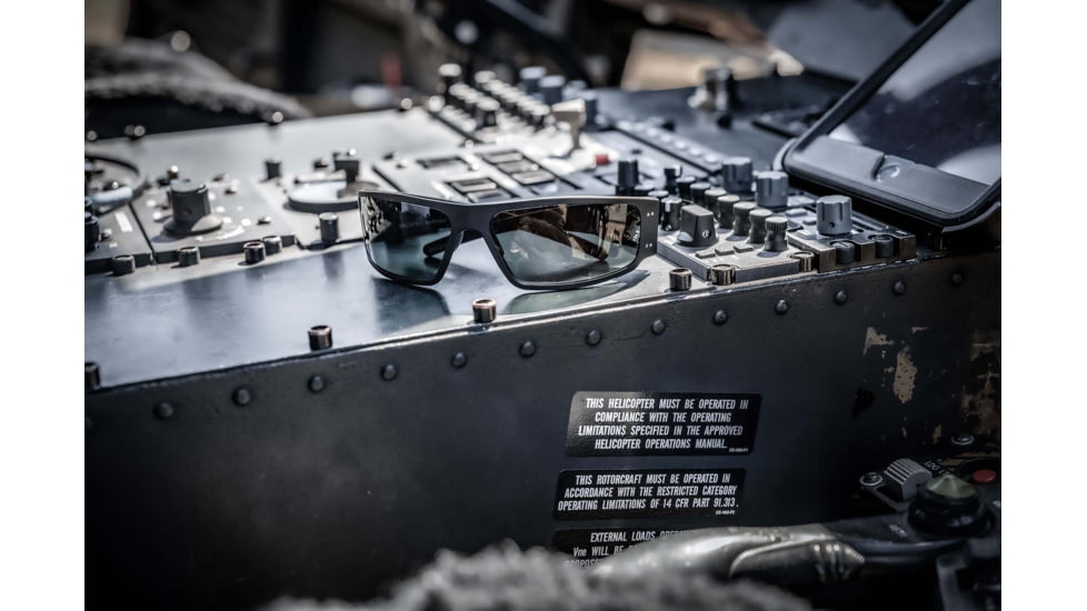 Gatorz Mag Sunglasses, Black Frame, Gray Lens, GZ-01-001