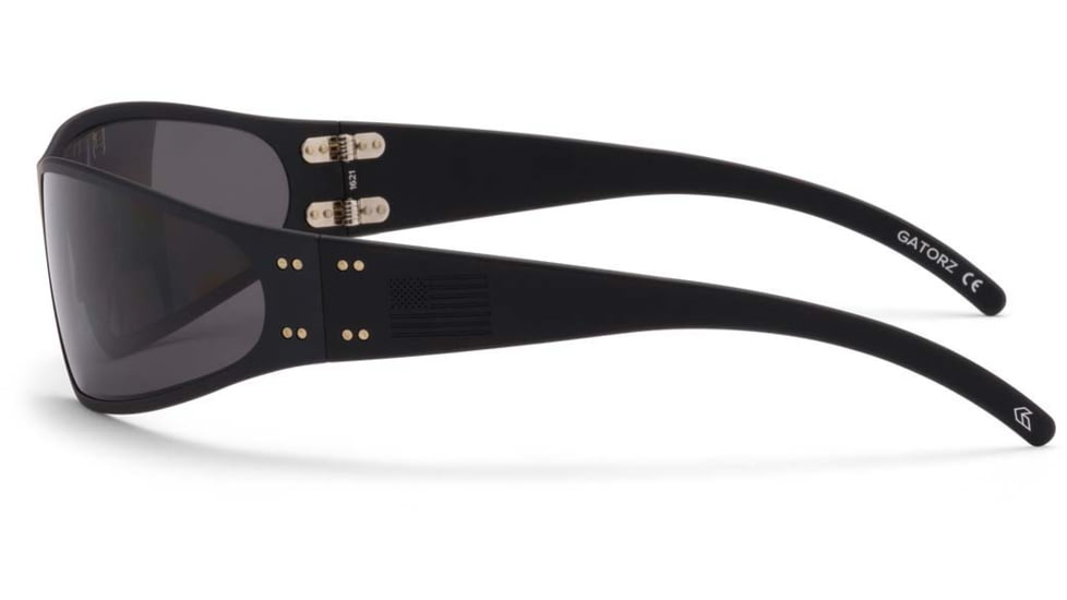 Gatorz Wraptor Sunglasses, Blackout Patriot- LensAmerican Flag Frame, Smoked Polarized Lens, AM-WRABLKOUT01P