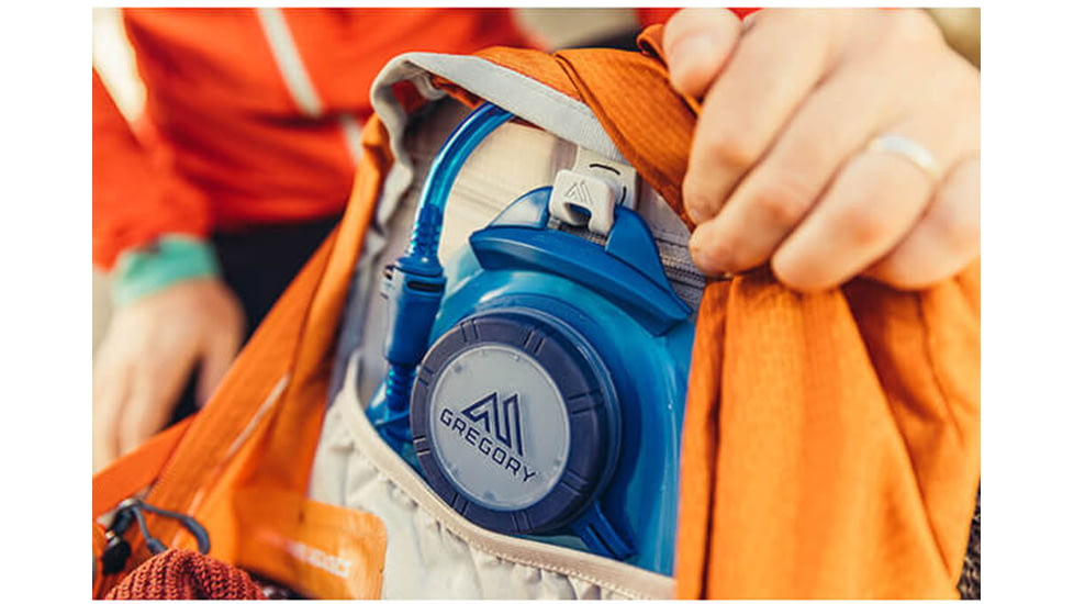 Gregory 3D QuickDry Hydro Reservoir, 2 Liters, Optic Blue, One Size, 145286-5583