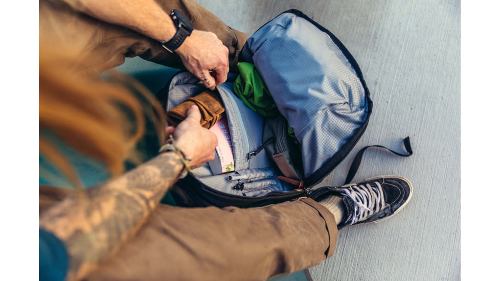 Gregory Border 25 L Pack, Total Black, One Size, 104089-2426