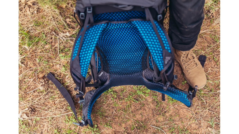 Gregory Focal 58L Backpack, Ozone Black, Medium, 141332-7416