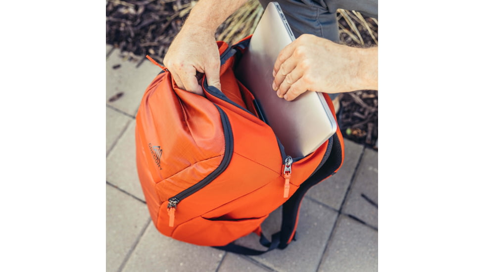 Gregory Resin 26 Backpack, Sienna Red, One Size, 132713-T430