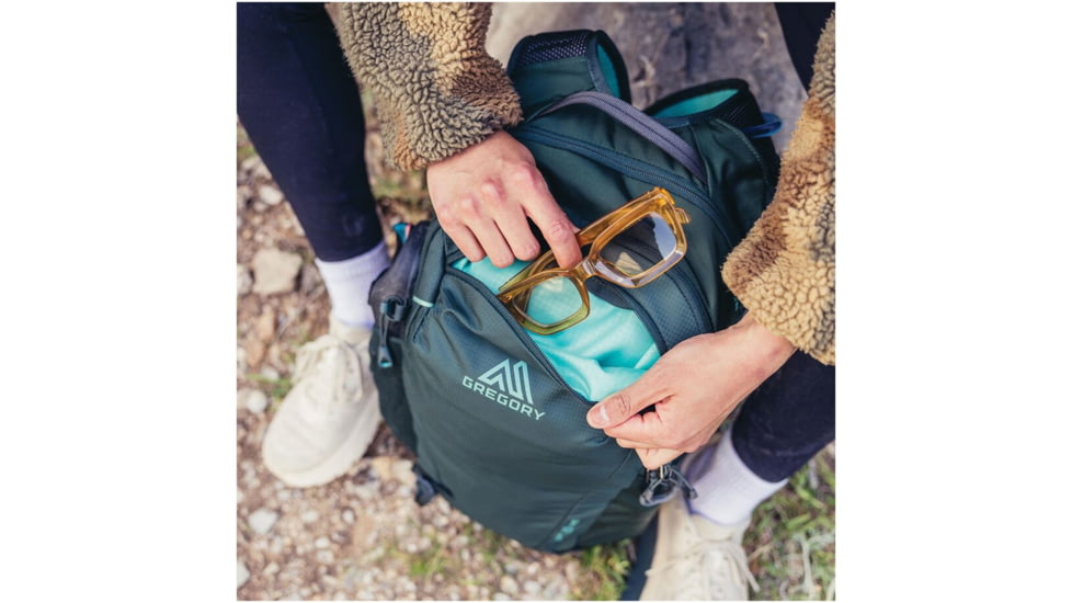 Gregory Swift 16 H2O Hydration Pack, Emerald Frost, One Size, 141344-A262