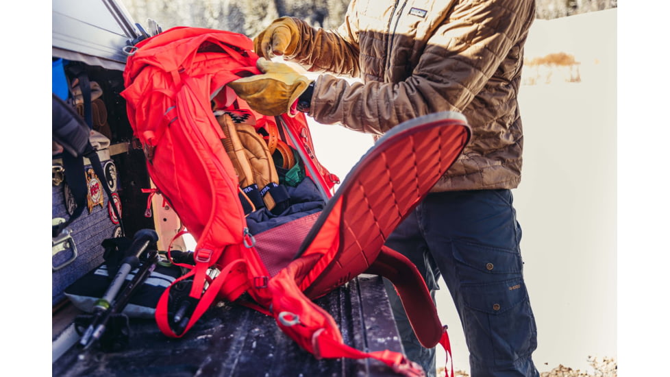 Gregory Targhee 45L Pack, Lava Red, Small, 121131-4222