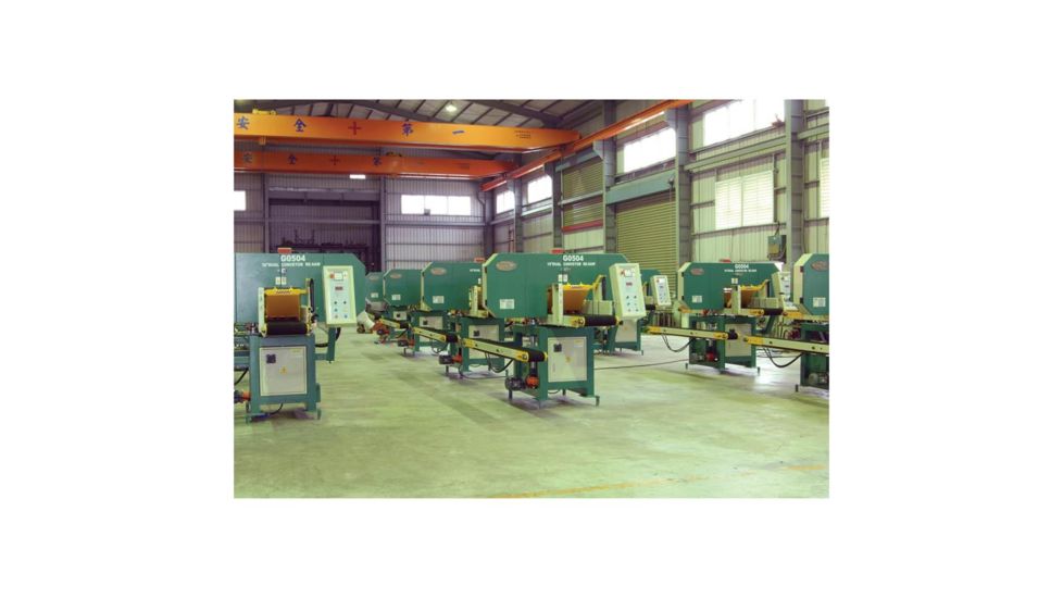 Grizzly Industrial 16in. Dual Conveyor Horizontal Resaw Bandsaw G0504